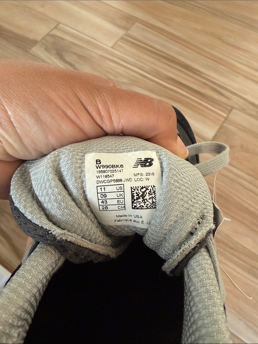 New Balance 990 Men's Sneakers - Black & Gray I don’t have the original box. - Picture 5 of 12